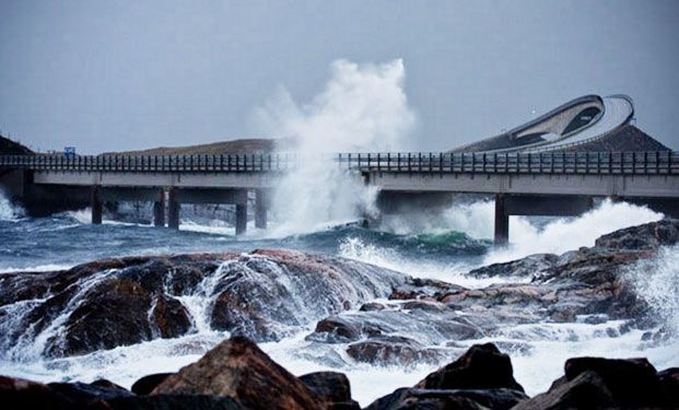 Auto Blog Review Atlantic-Ocean-Road Top 10 Most Dangerous Roads in the World