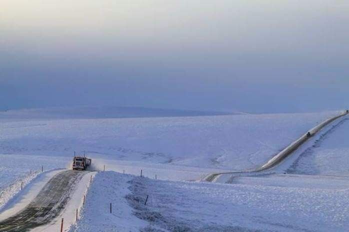 Auto Blog Review James-Dalton-Highway Top 10 Most Dangerous Roads in the World